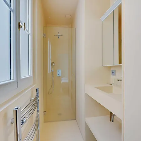 Appartement Stunning - 1br-4p- Jardin Du Luxembourg Parijs